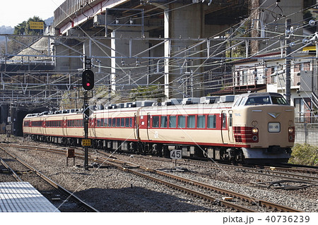 特急かいじ号30周年記念の団体列車（回送） 40736239