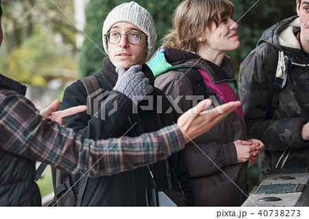 外国人　お参り　お寺 40738273