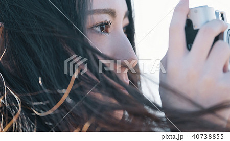 女性　カメラ　撮影　ポートレート 40738855