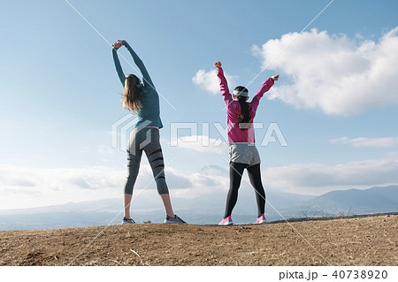 富士山 外国人 女性 フィットネスの写真素材 4073