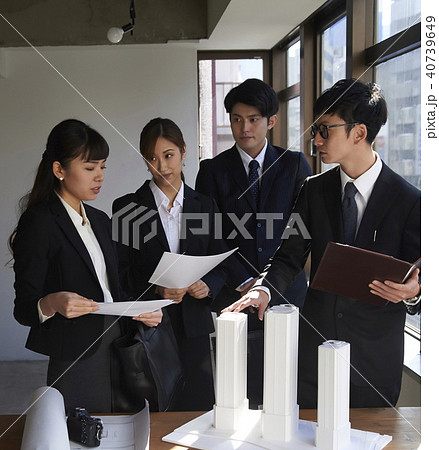 不動産ビジネス　打ち合わせ 40739649