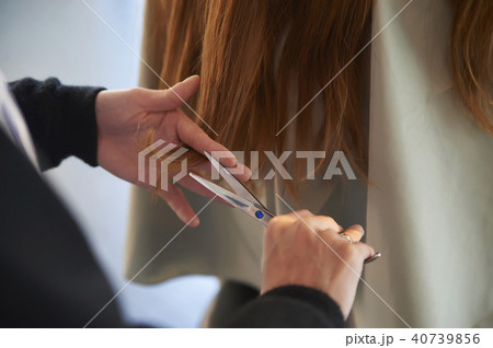 美容院　ヘアカット 40739856