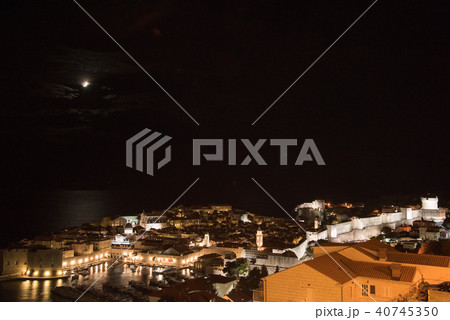 旅、クロアチア・ドゥヴロヴニク,Croatia Dubrovnik 夜景 40745350