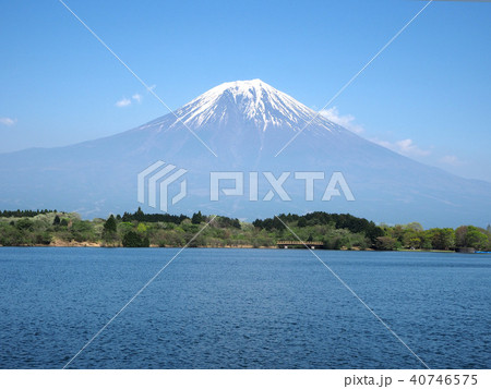 田貫湖と富士山 40746575