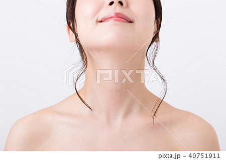 首 のど 鎖骨 女性の写真素材