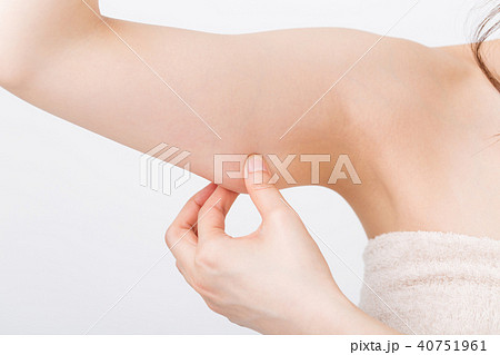 二の腕 女性 二の腕 女性 40751961