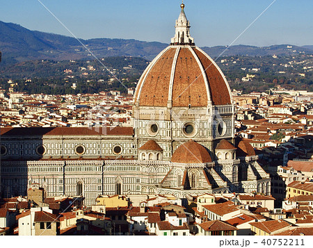 ヴェッキオ宮殿のアルノルフォの塔から見るフィレンツェの街並み 40752211