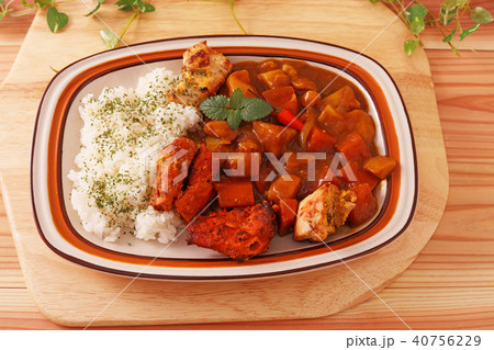 おいしそうなカレーライス おいしそうなカレーライス 40756229