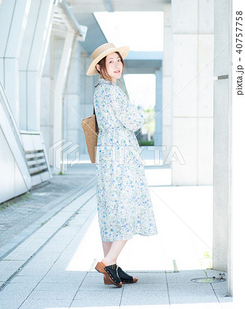 お出かけ 女性 お出かけ 女性 40757758
