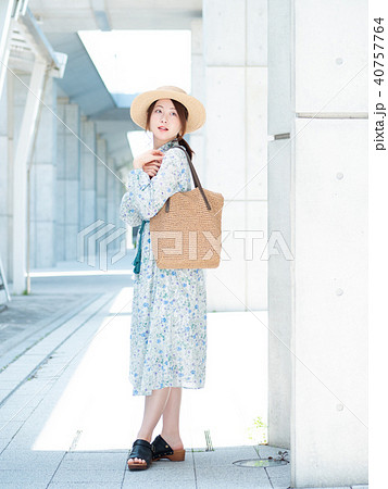 お出かけ 女性 お出かけ 女性 40757764