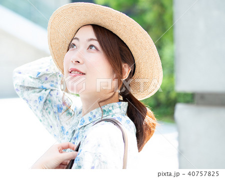 お出かけ 女性 お出かけ 女性 40757825