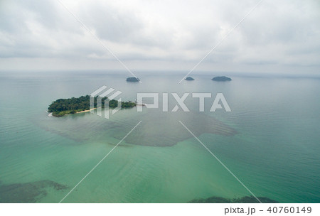 tropical Island and beach in bluesea tropical Island and beach in bluesea 40760149