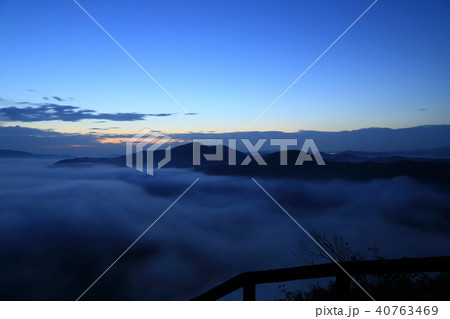 鎌倉山の雲海 ( 栃木県 茂木町 11月 ) 40763469