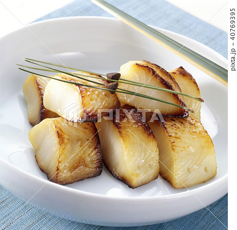 銀ダラの西京焼(Broiled Sablefish with Saikyo Miso) 40769395