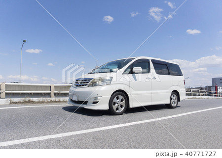 ワンボックスカー ミニバン 40771727
