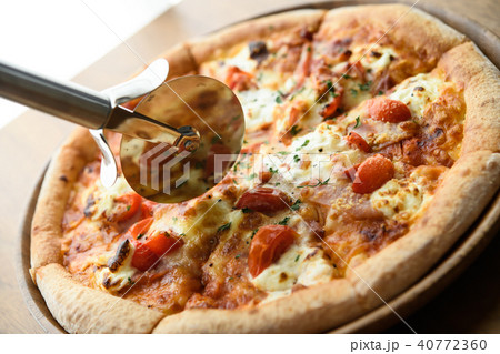 pizza 40772360