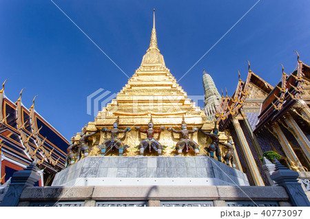 Wat Phra Kaew Ancient temple in bangkok Wat Phra Kaew Ancient temple in bangkok 40773097