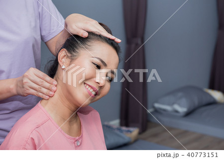 Spa and Thai massage, relaxing and healthy  40773151