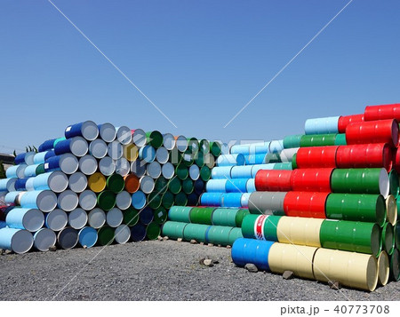 ドラム缶の山 40773708