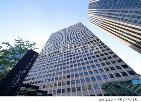 日本の東京都市景観　霞が関ビル（画面中央）と中央合同庁舎第7号館などを望む 40774710