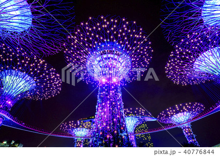 ガーデンズバイザベイ ガーデンズバイザベイ 40776844