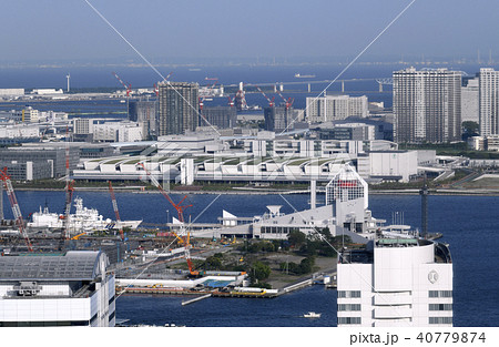 日本の東京都市景観　建設中の選手村などを望む 40779874