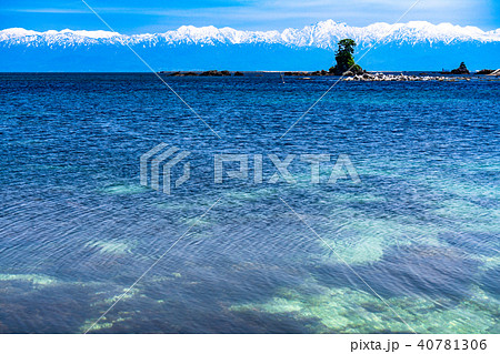 《富山県》雨晴海岸・自然風景 《富山県》雨晴海岸・自然風景 40781306
