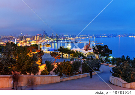 Night view of the city and Baku boulevard. Baku 40781914