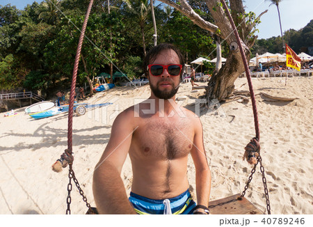 Man selfie on the swing in the beach in Thailand Man selfie on the swing in the beach in Thailand 40789246