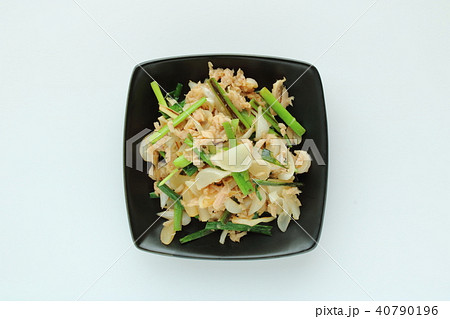 葉ニンニクの炒め物 40790196