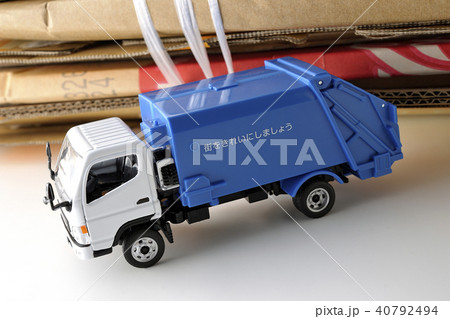 働く車～ごみ収集車～ 40792494