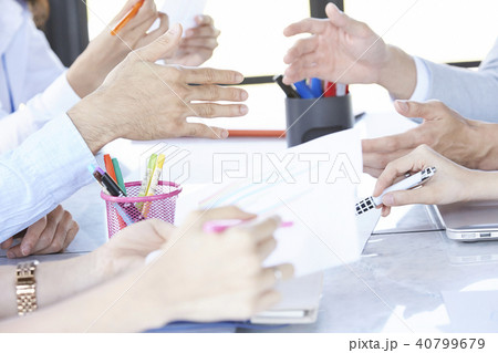 ビジネス　打ち合わせ 40799679
