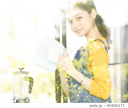 女性 友達 カフェ 女性 友達 カフェ 40800271