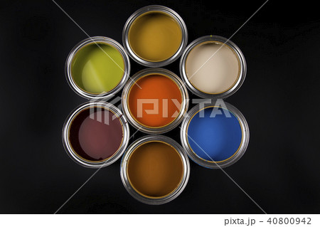 Colorful paint cans set Colorful paint cans set 40800942