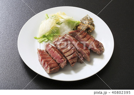 厚切り牛タン焼き 厚切り牛タン焼き 40802395