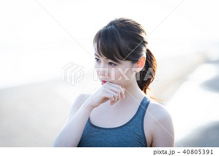 スポーツ　女性 40805391