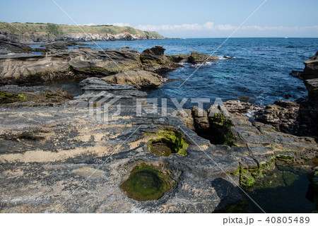 城ヶ島 赤羽根崎の岩礁地帯の写真素材 40805489 Pixta