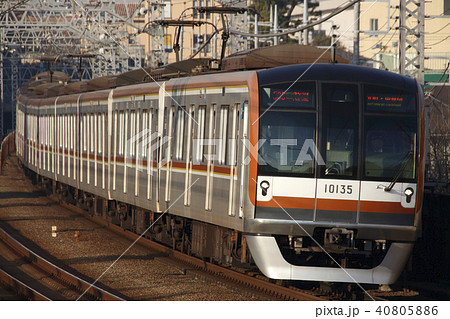 東急東横線直通の地下鉄副都心線10000系 東急東横線直通の地下鉄副都心線10000系 40805886
