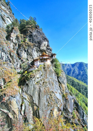 Taktshang Goemba or Tiger's nest monastery, Bhutan Taktshang Goemba or Tiger's nest monastery, Bhutan 40806035