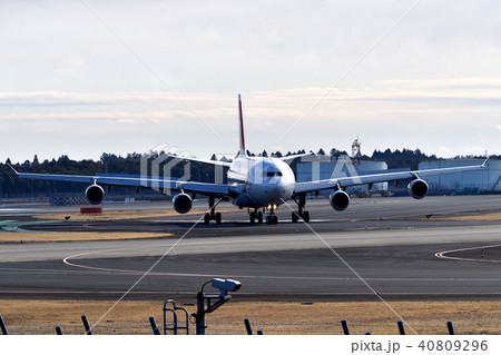 タキシング 40809296