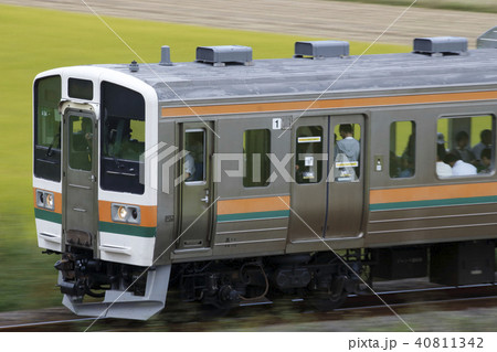 両毛線211系電車(高崎地区ローカル車両) 両毛線211系電車(高崎地区ローカル車両) 40811342