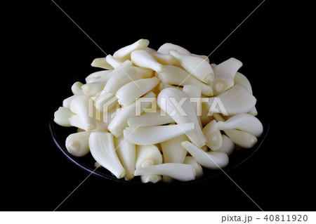 皮を剝いたラッキョウ 皮を剝いたラッキョウ 40811920