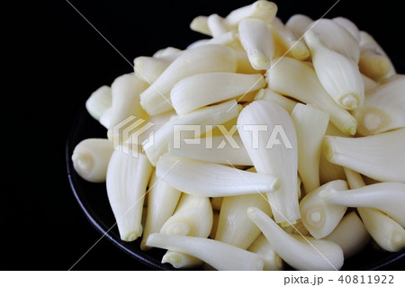 皮を剝いたラッキョウ 皮を剝いたラッキョウ 40811922