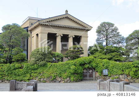 今橋から見る大原美術館本館 40813146