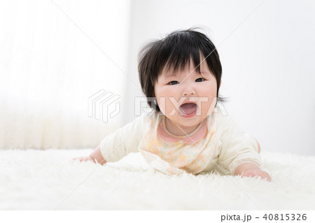 赤ちゃん 赤ちゃん 40815326