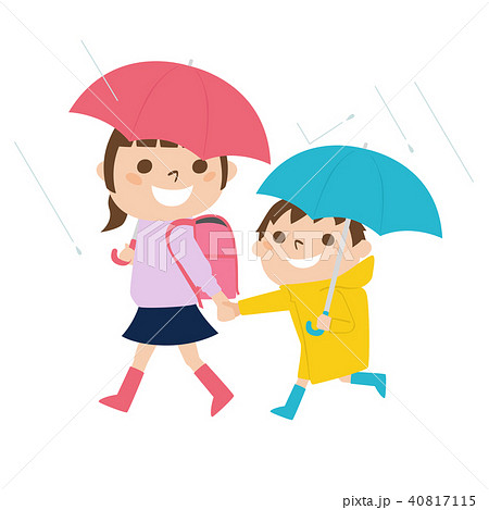 雨の日にレインコートを着て歩く小学生の女の子と男の子のイラストのイラスト素材