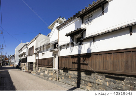 名古屋市西区　円頓寺界隈　四間道　古い町並み　白壁の土蔵 40819642
