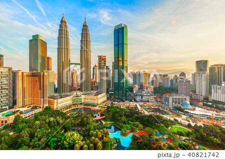 ペトロナスツインタワーの夕焼け 40821742