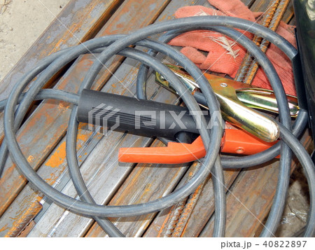 Building materials, products and tools Building materials, products and tools 40822897