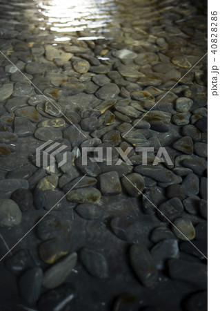 Nature pebble rock 40828286